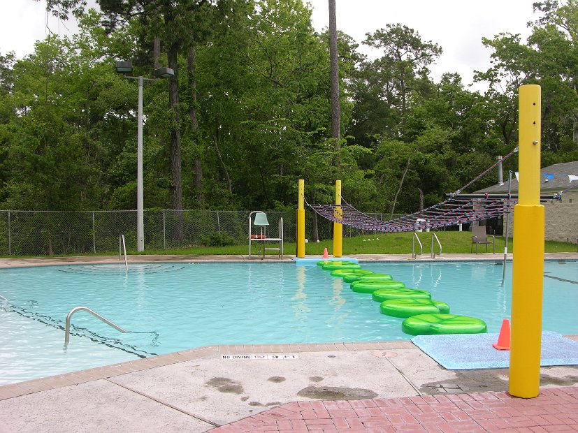 Dad's Club 50 meter olympic pool and childrens pool 1006 Voss Road (2)